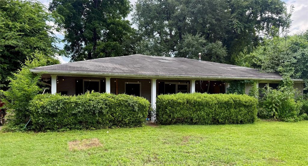 3703 Madison Park Boulevard, Shreveport
