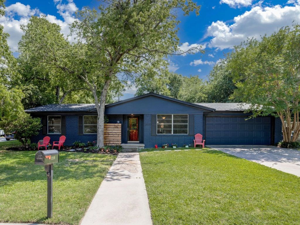1210 Edinburg Lane, Denton