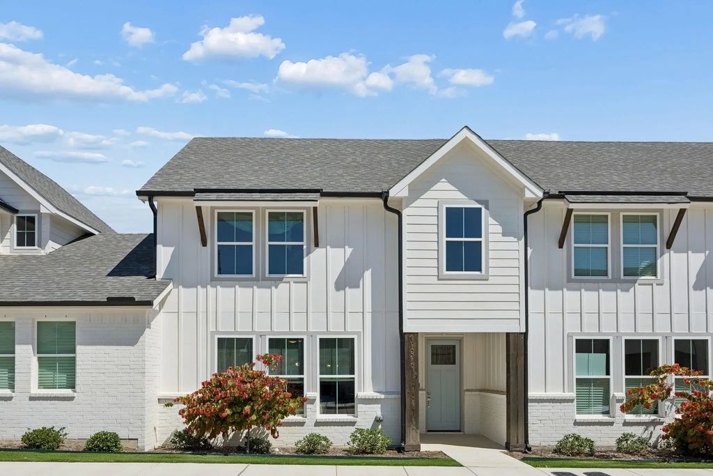 9540 Thorncrown Lane, Fort Worth