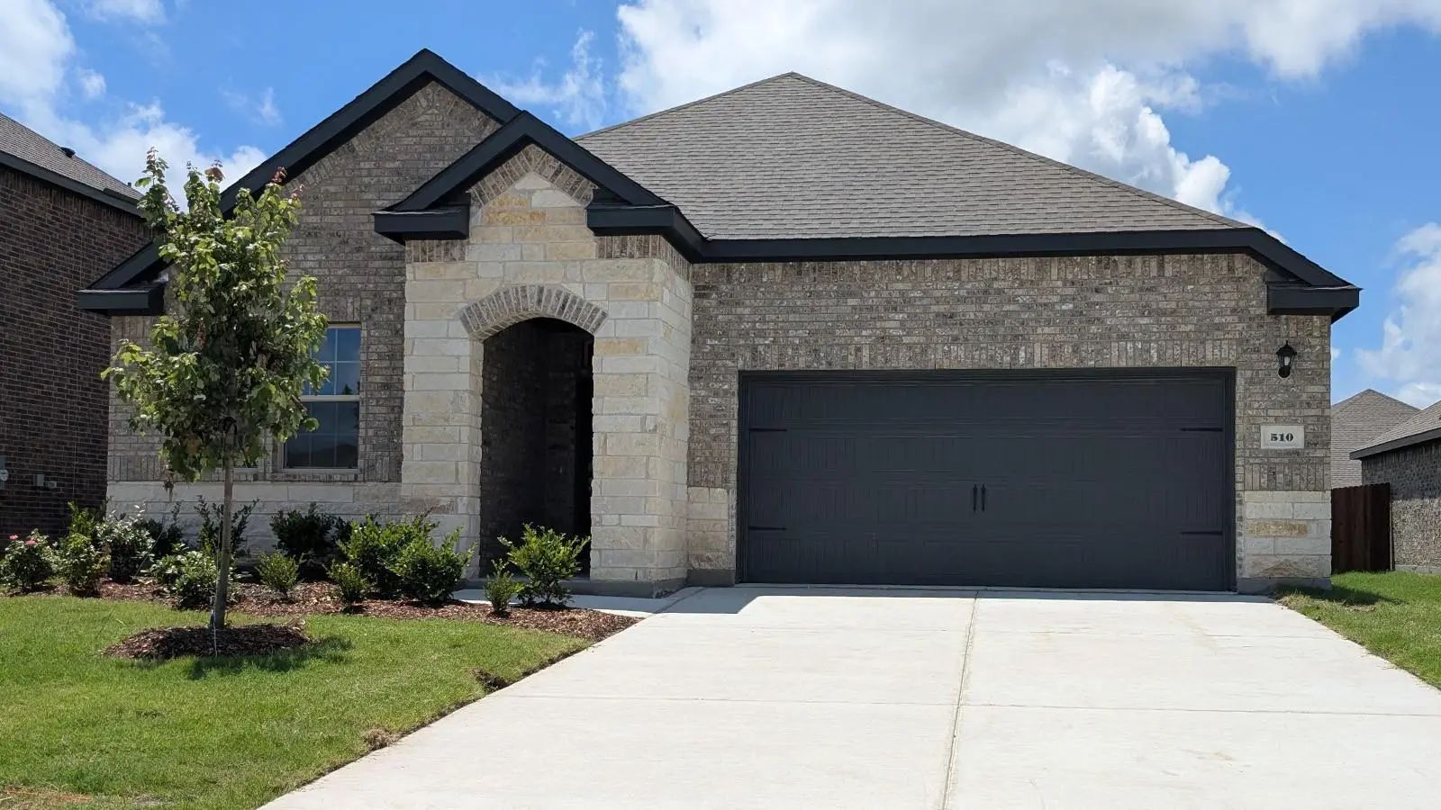 Photo of Listing #21289173