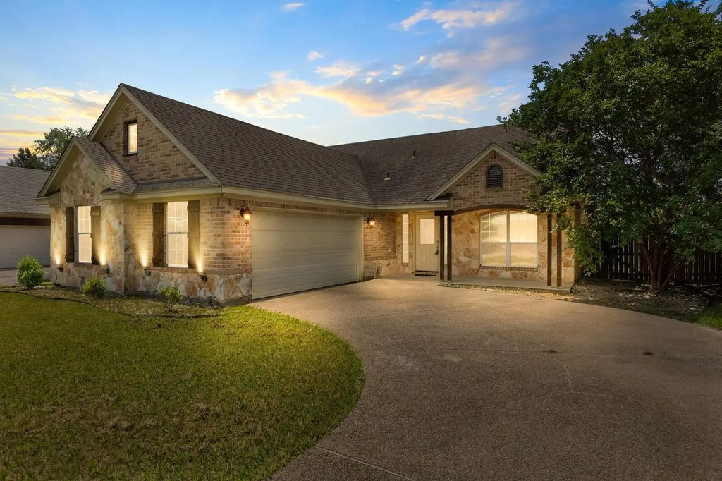 3144 Lippizan Street, Robinson
