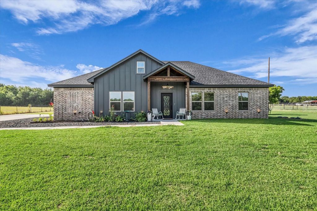 1004 Woodcock Drive, Robinson