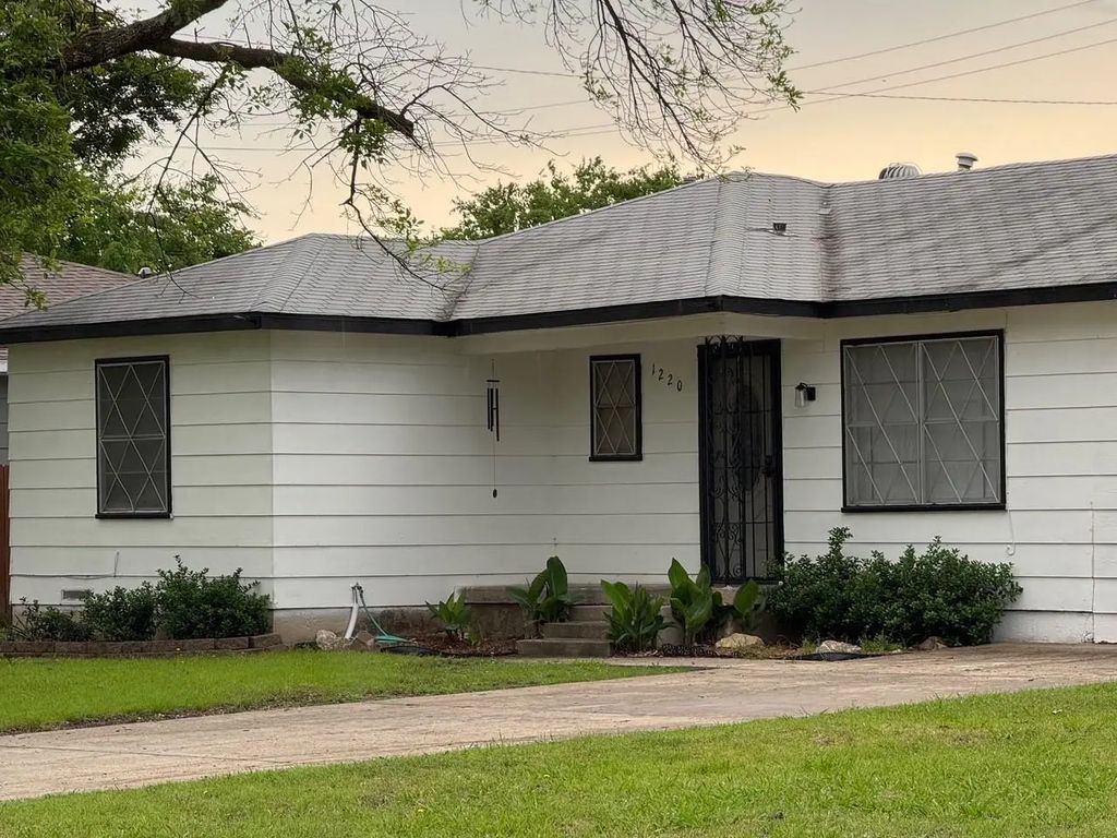 1220 Westmoreland Drive, McKinney