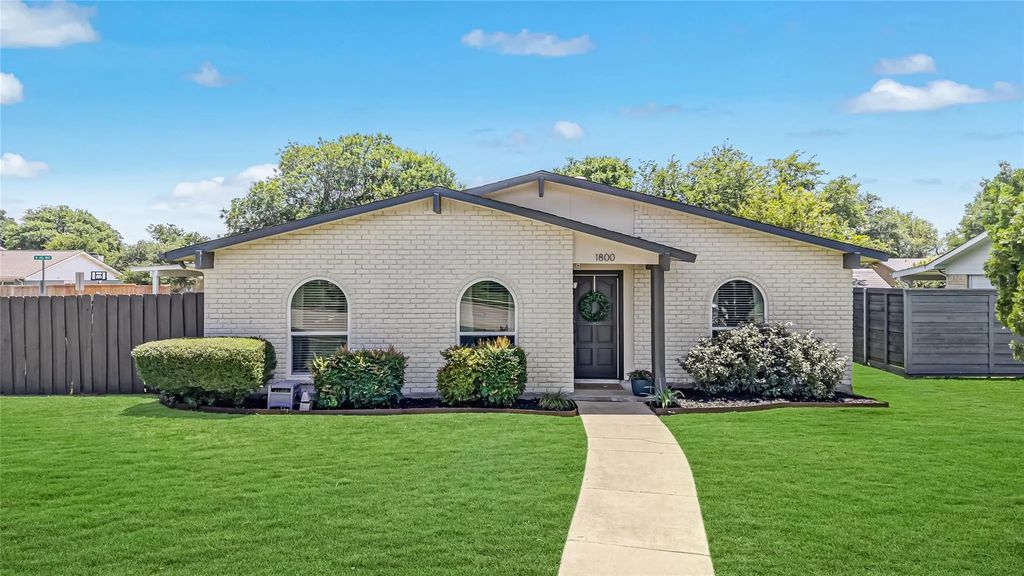 1800 Cumberland Trail, Plano