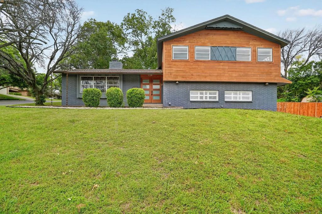 6609 Genoa Road, Fort Worth