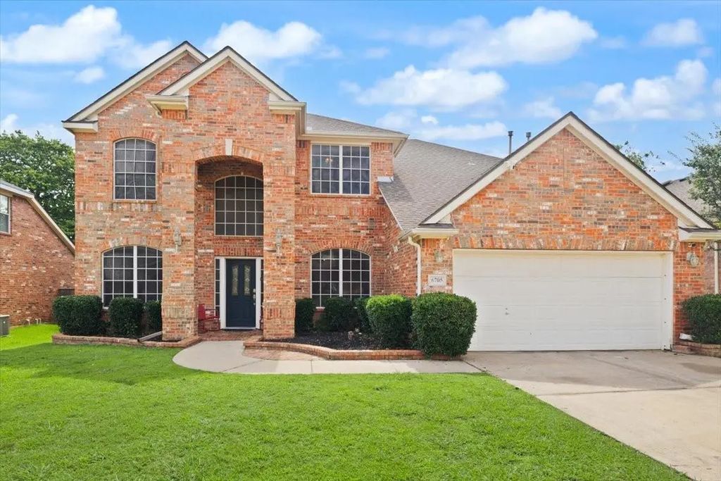 6705 Glade Drive, Arlington