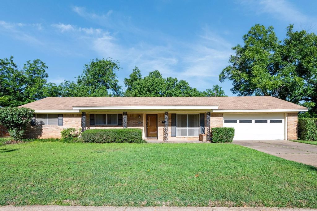 1700 Se 23rd Avenue, Mineral Wells