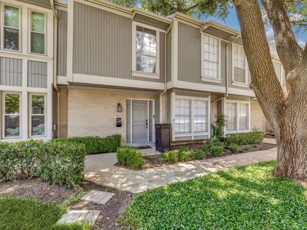 7512 Woodthrush Drive 20, Dallas