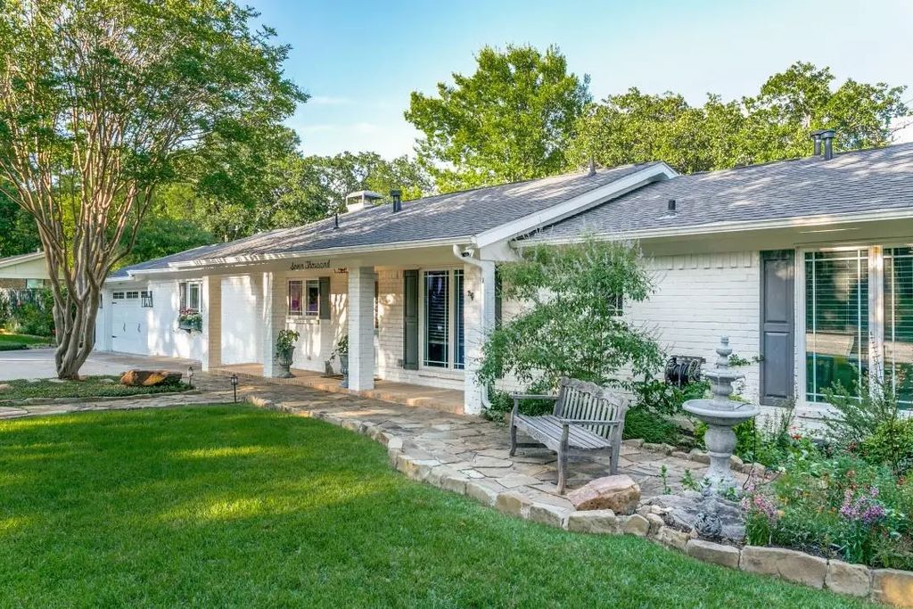 7000 Lowery Lane, North Richland Hills