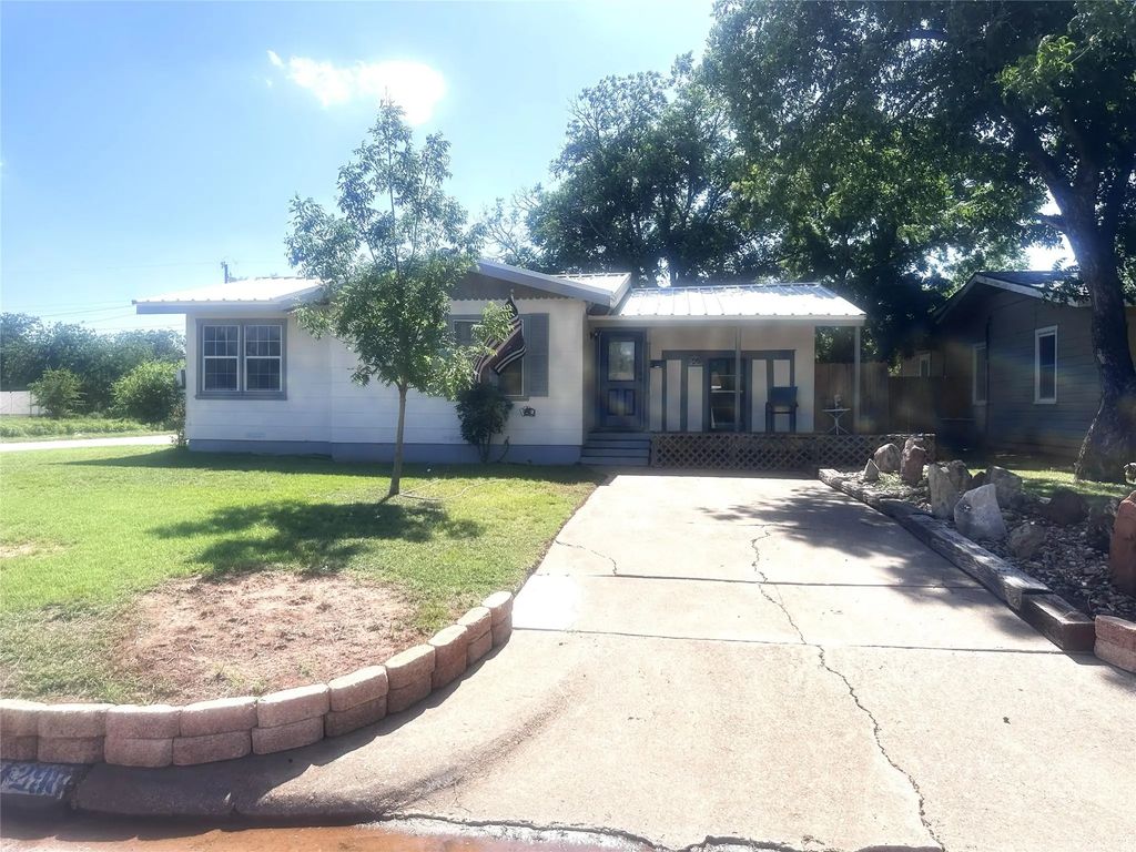 1298 S La Salle Drive, Abilene