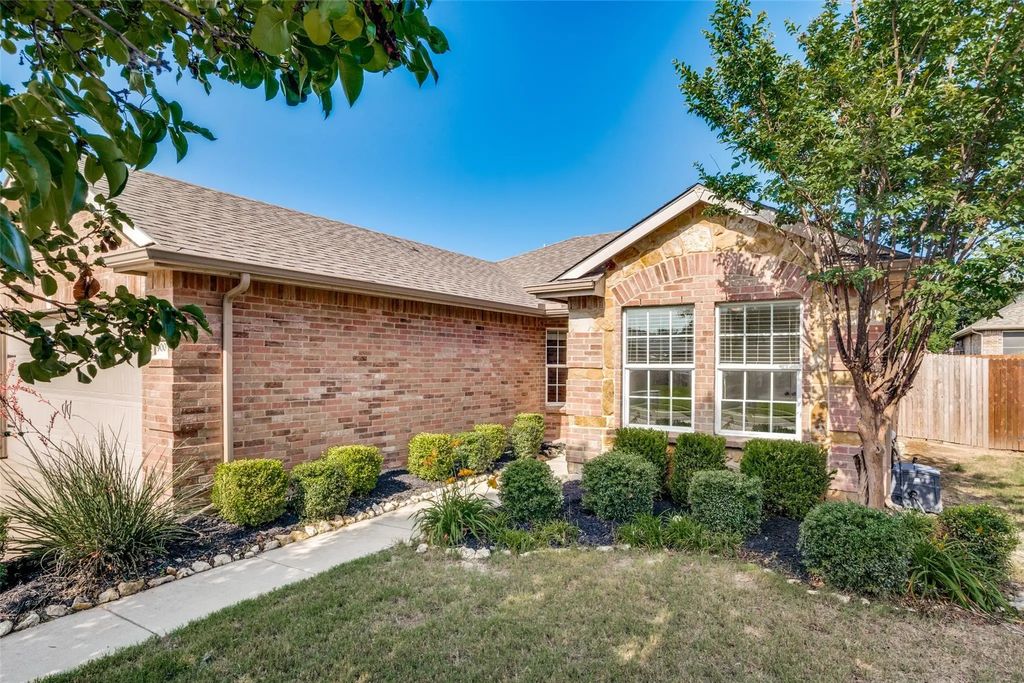 9005 Navigation Drive, Fort Worth
