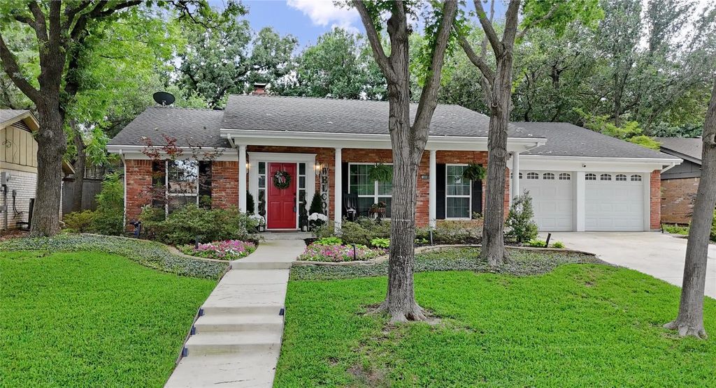 808 San Marcos Lane, Bedford
