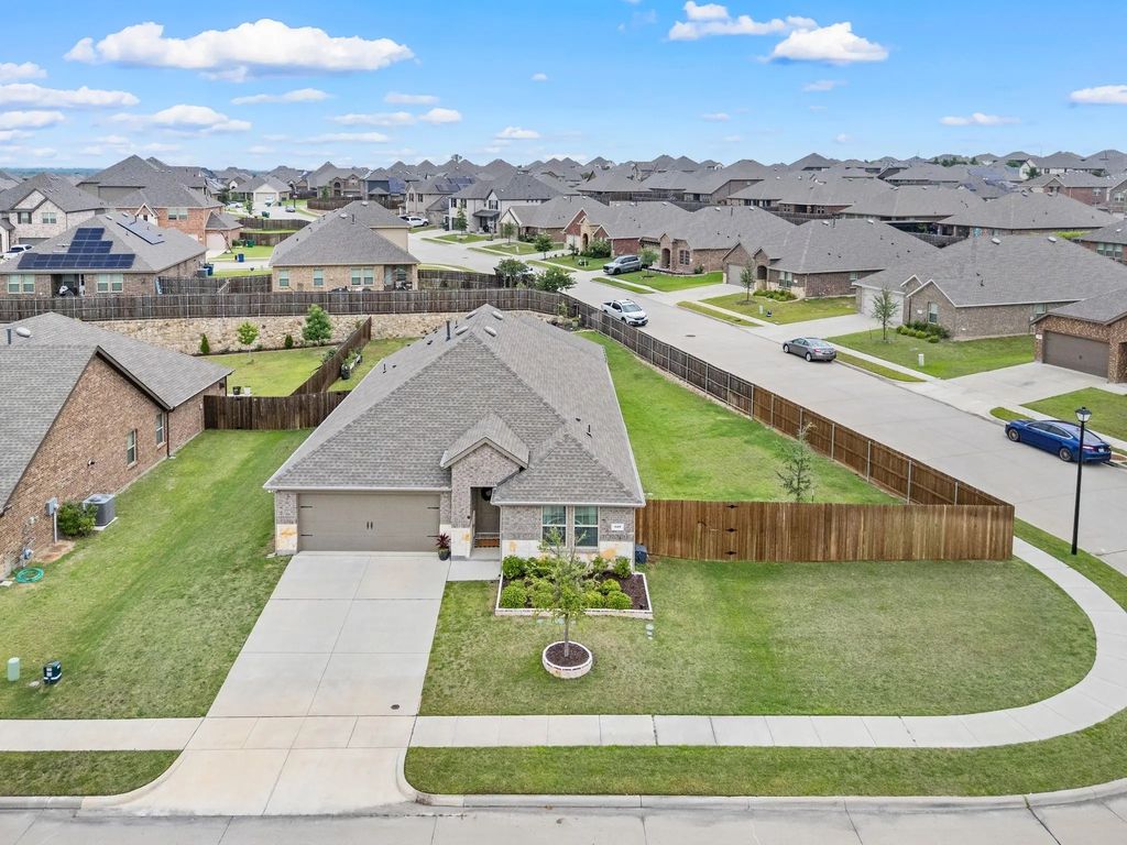 510 Royal Pine Drive, Fate
