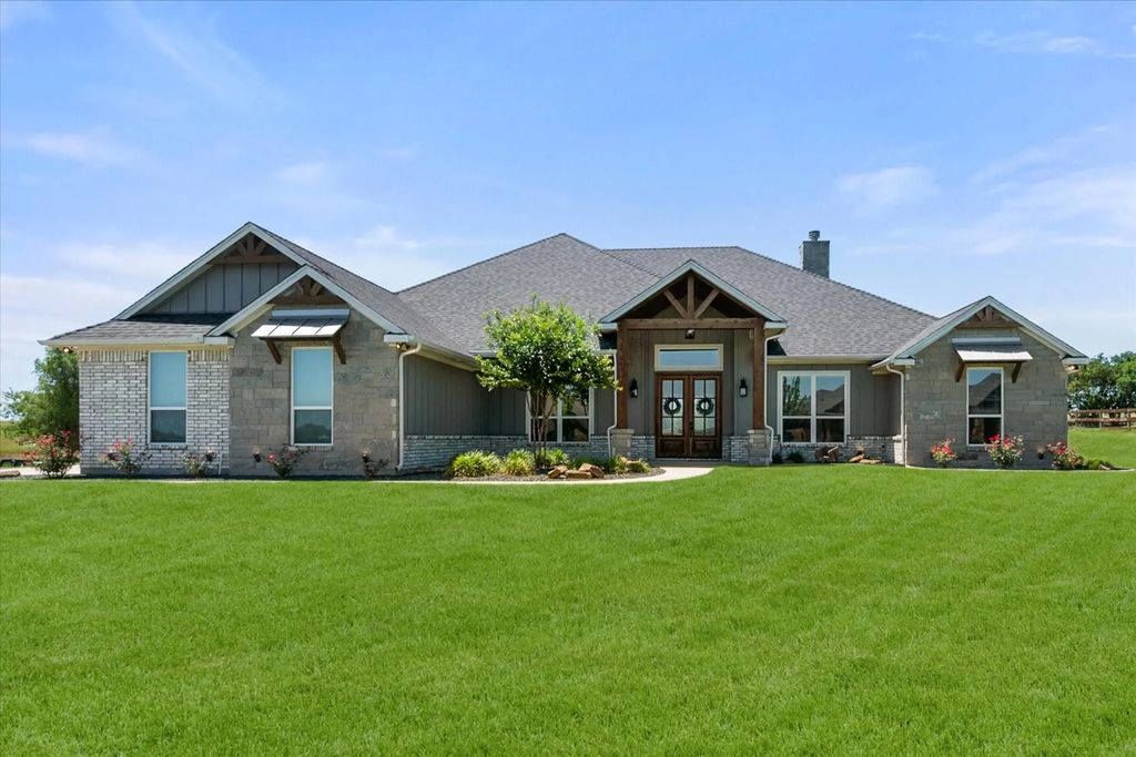 6425 Starlight Ranch Road, Godley