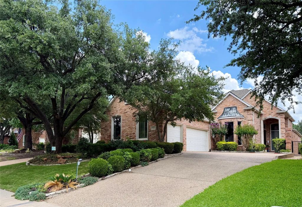 5572 Southern Hills Drive, Frisco
