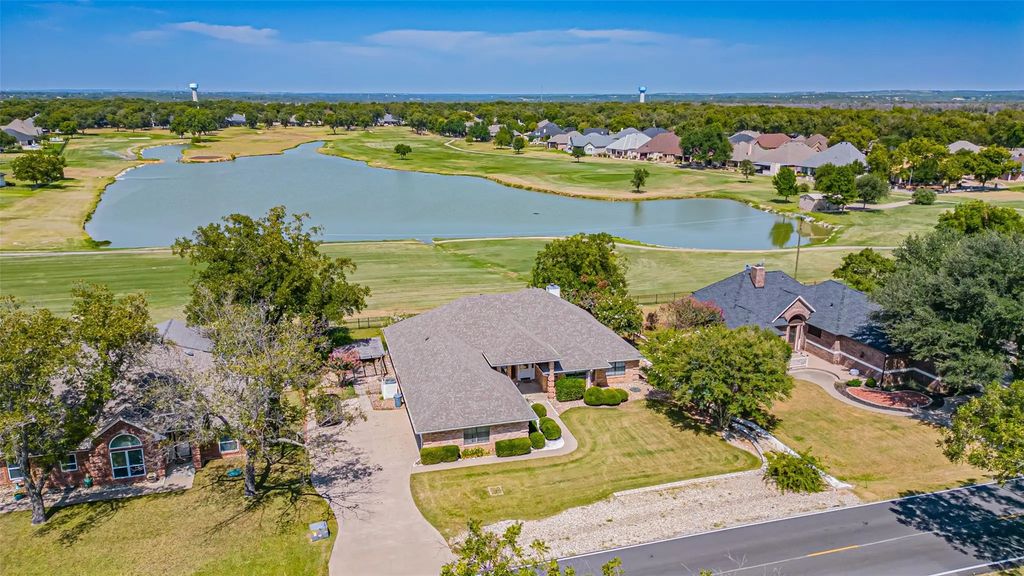 5607 Wedgefield Road, Granbury