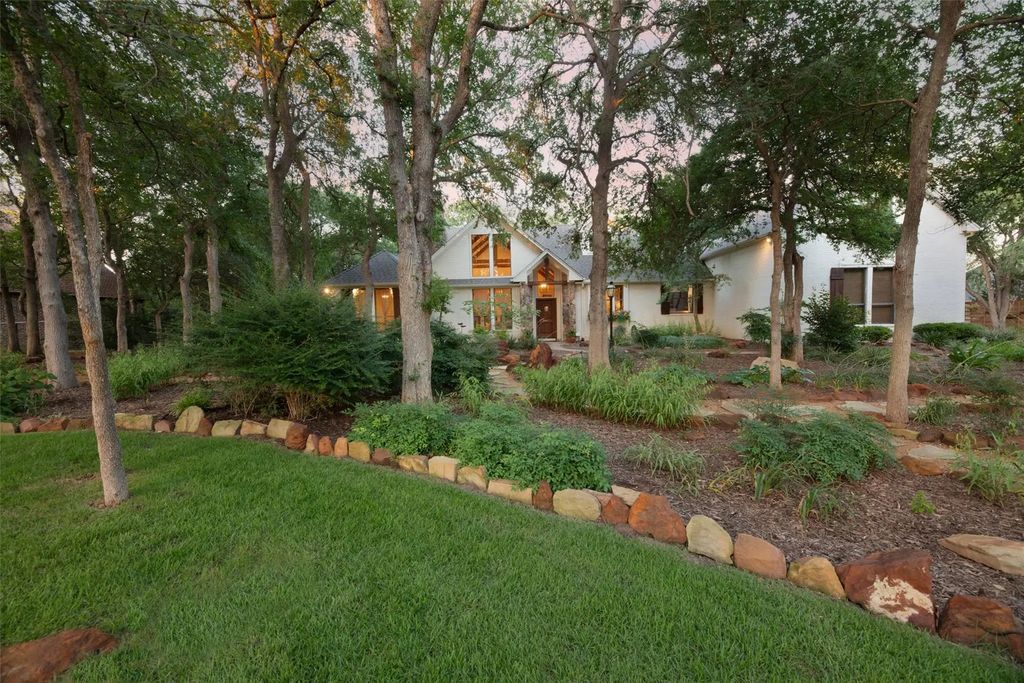 530 Aqua Marine Drive, Oak Point