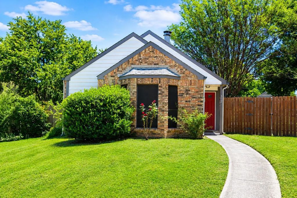 102 Pinyon Lane, Coppell