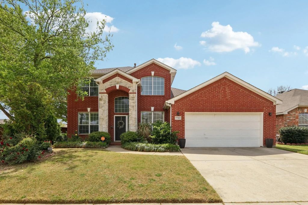 5582 Park Haven Place, Fort Worth