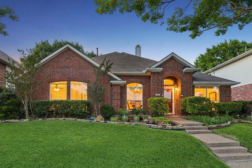 915 Rutgers Court, Allen