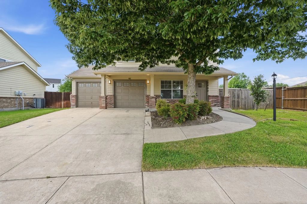 2900 Wakecrest Drive, Fort Worth