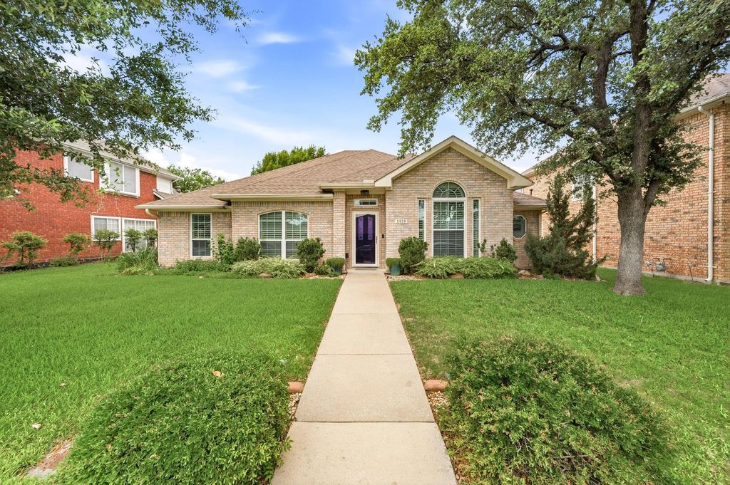 2058 Hillshire Drive, Lewisville
