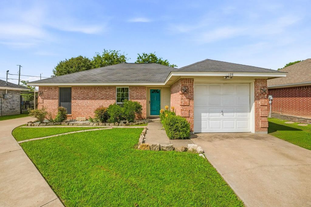 128 Liesa Street, Alvarado