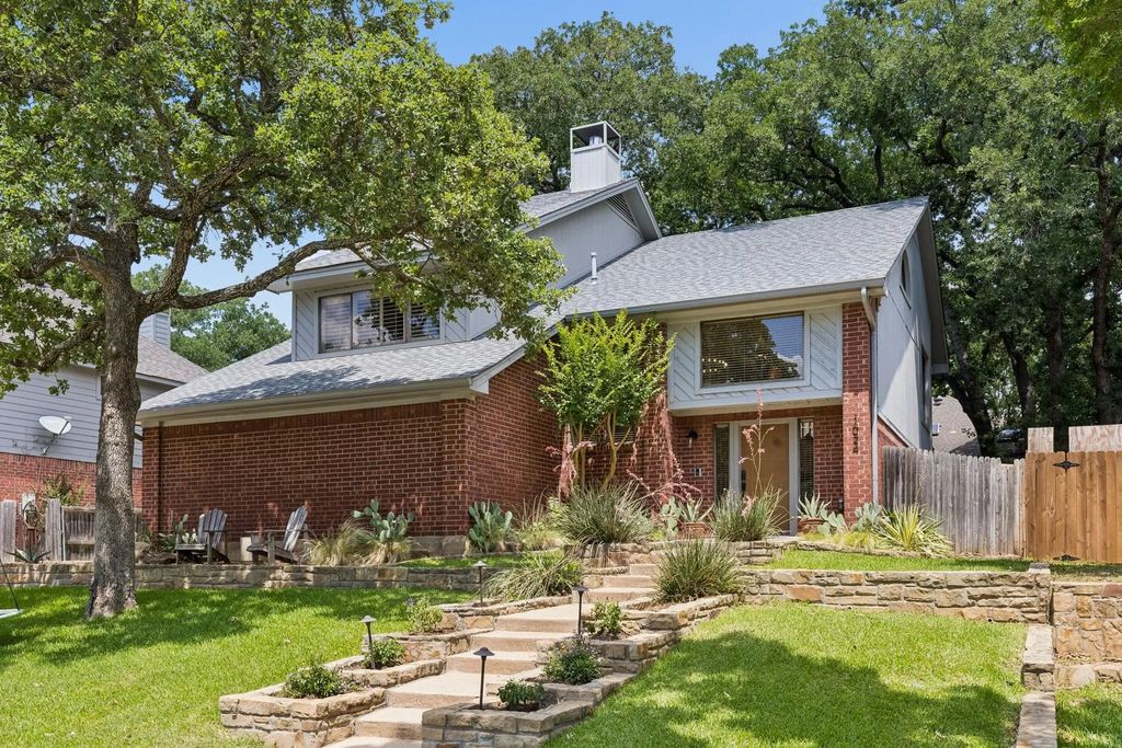 1024 S Aspenwood Drive, Grapevine