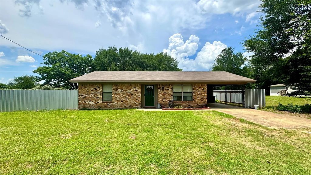403 Cooper Street, Rosser