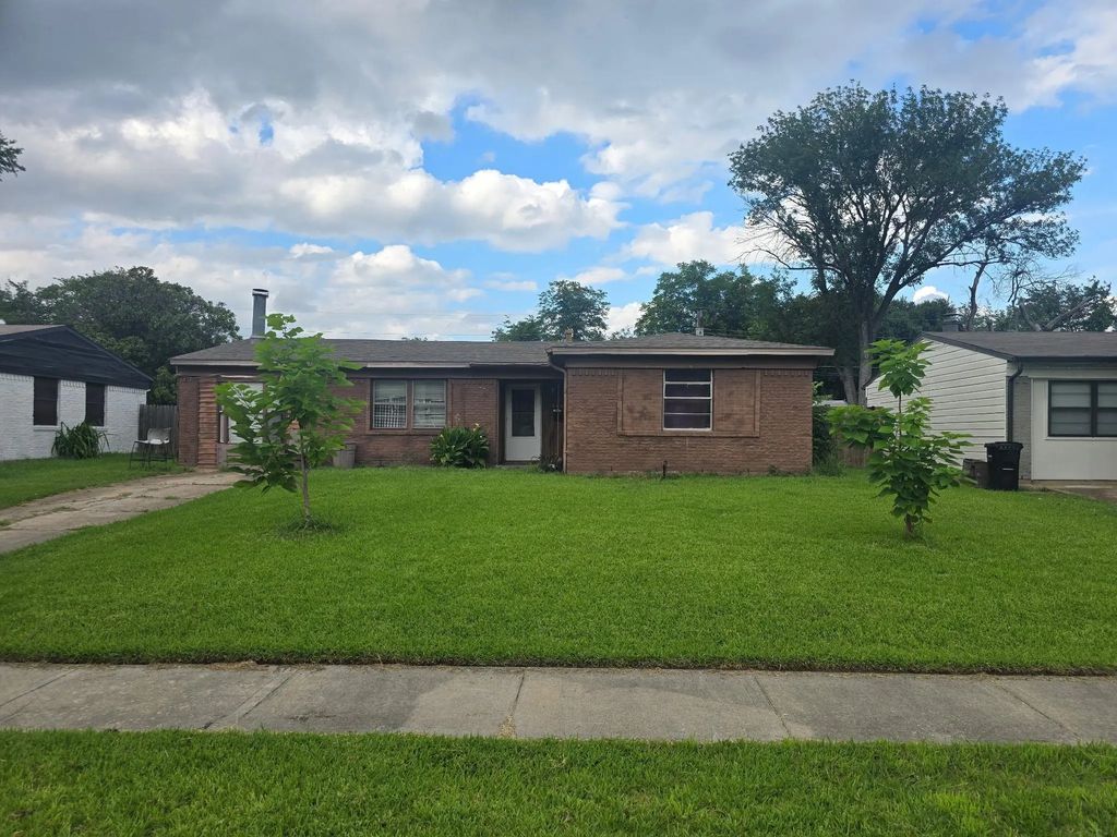 4728 Salem Drive, Mesquite
