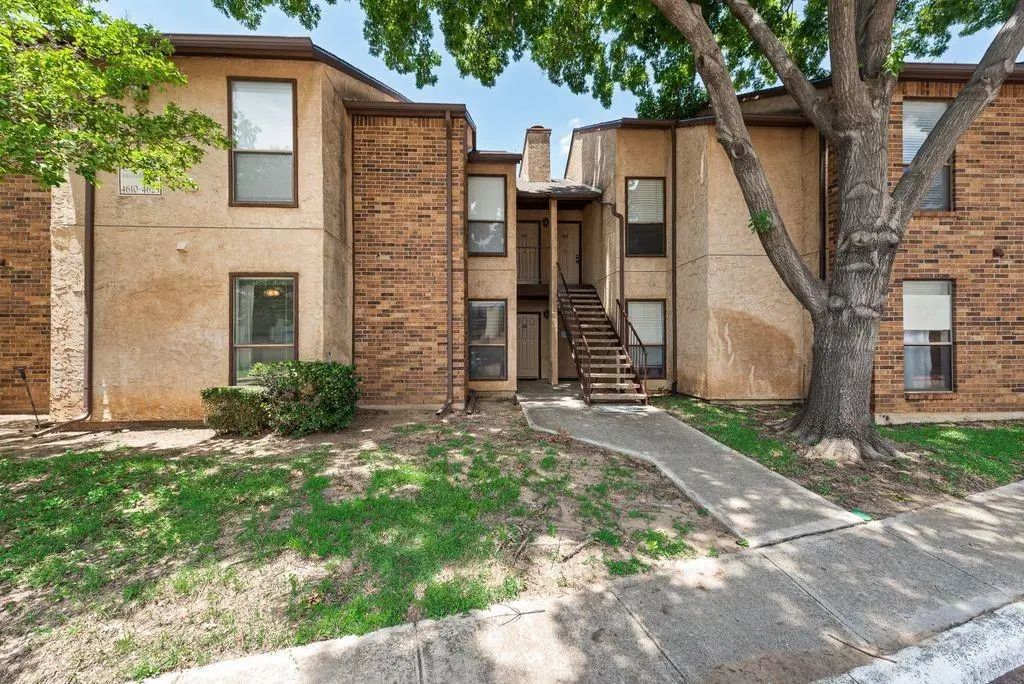 2014 Willoughby Lane 4612, Arlington