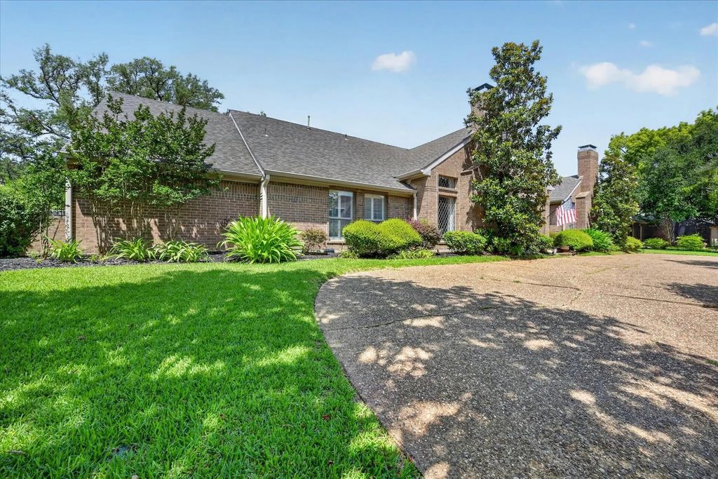 5420 Hilton Head Drive, Dallas