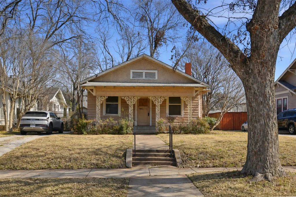 318 S Montclair Avenue, Dallas