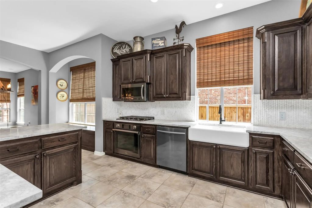 6054 Wallis Drive, Frisco