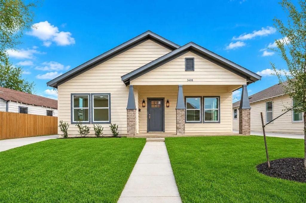 3608 Latimer Street, Dallas