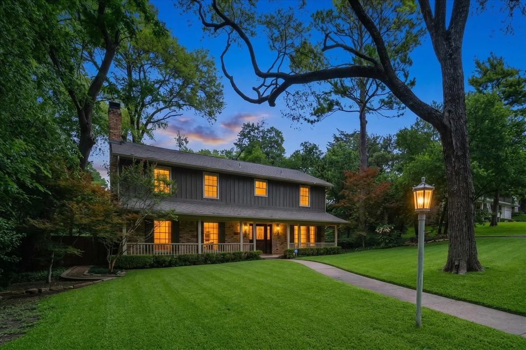 10111 Estate Lane, Dallas