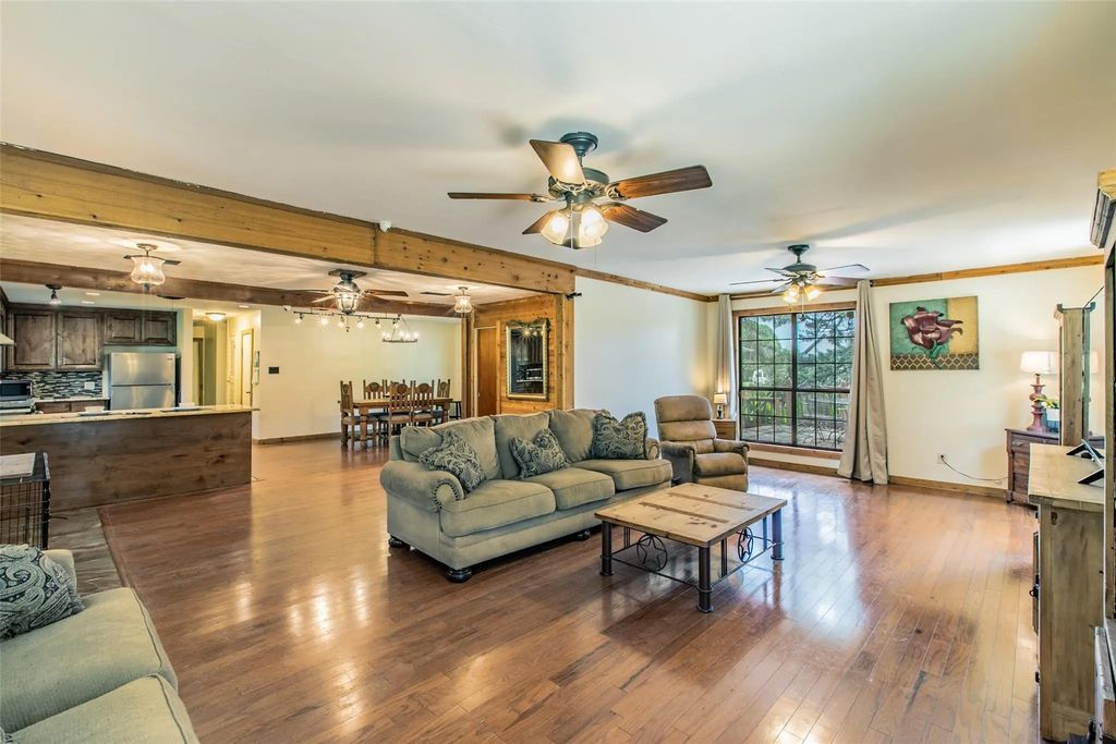 4105 County Road 310, Cleburne