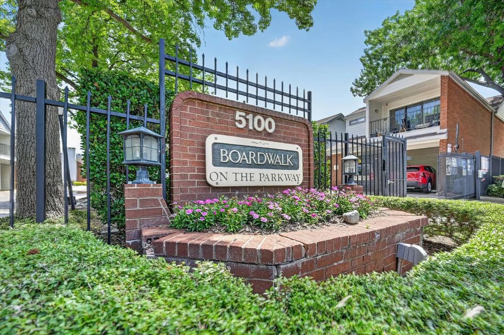 5100 Verde Valley Lane 274, Dallas