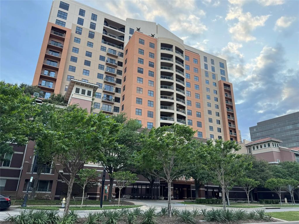 330 Las Colinas Boulevard E 348, Irving