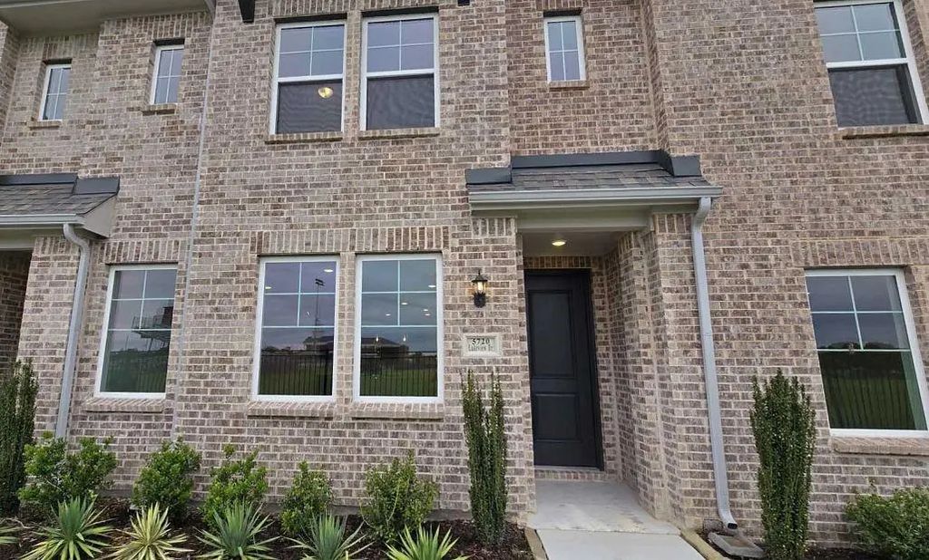 5720 Lakeview Drive, Watauga