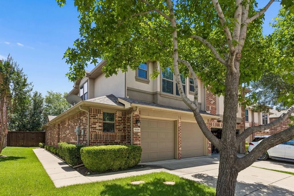 1029 Lucy Lane, Allen