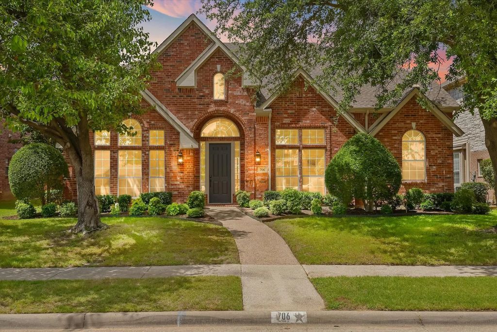 706 Graywood Lane, Coppell