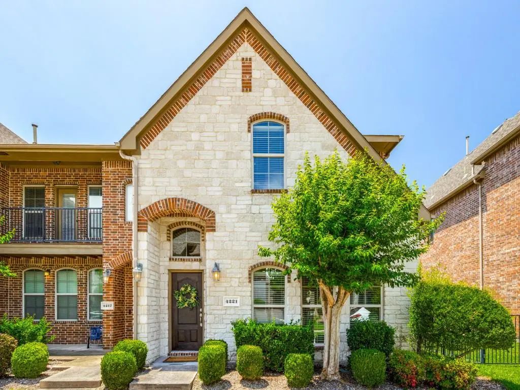 4221 Comanche Drive, Carrollton