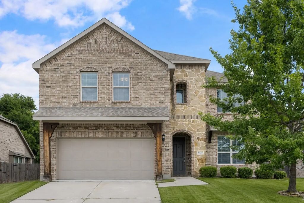 1725 Crescent Oak Street, Wylie