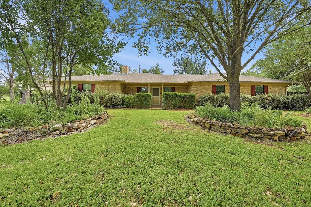 510 Cleve Cole Road, Denison