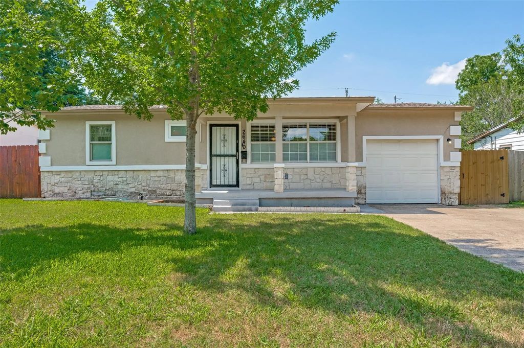 2640 Brandywine Drive, Farmers Branch