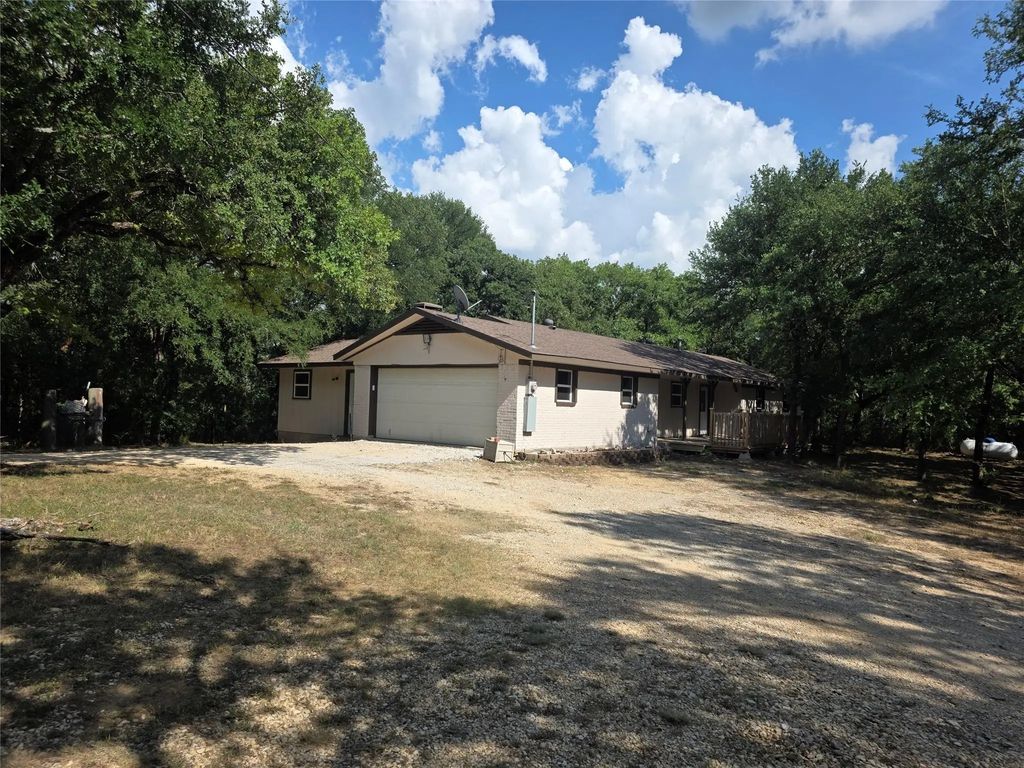 228 Hcr 2415 N, Hillsboro