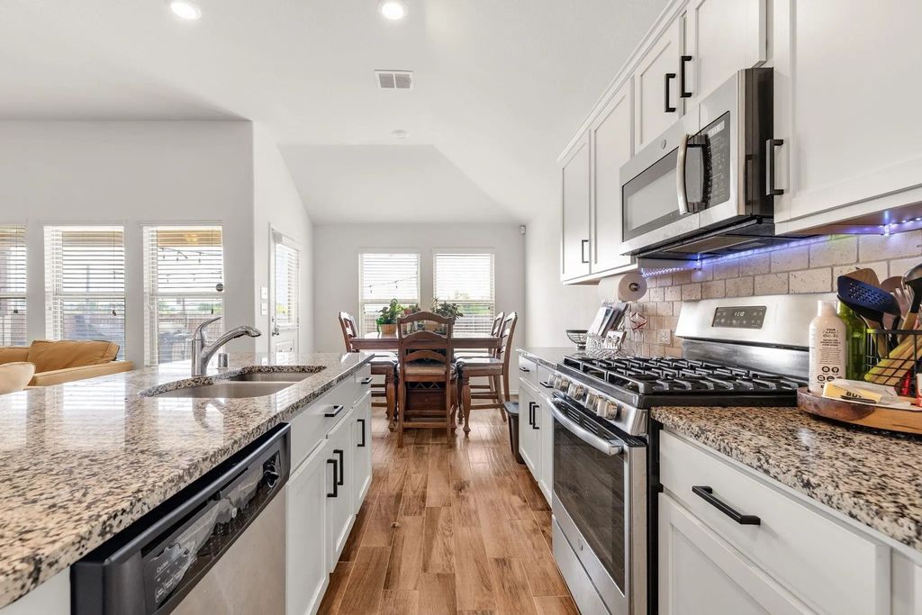 8920 Prairie Dawn Drive, Fort Worth