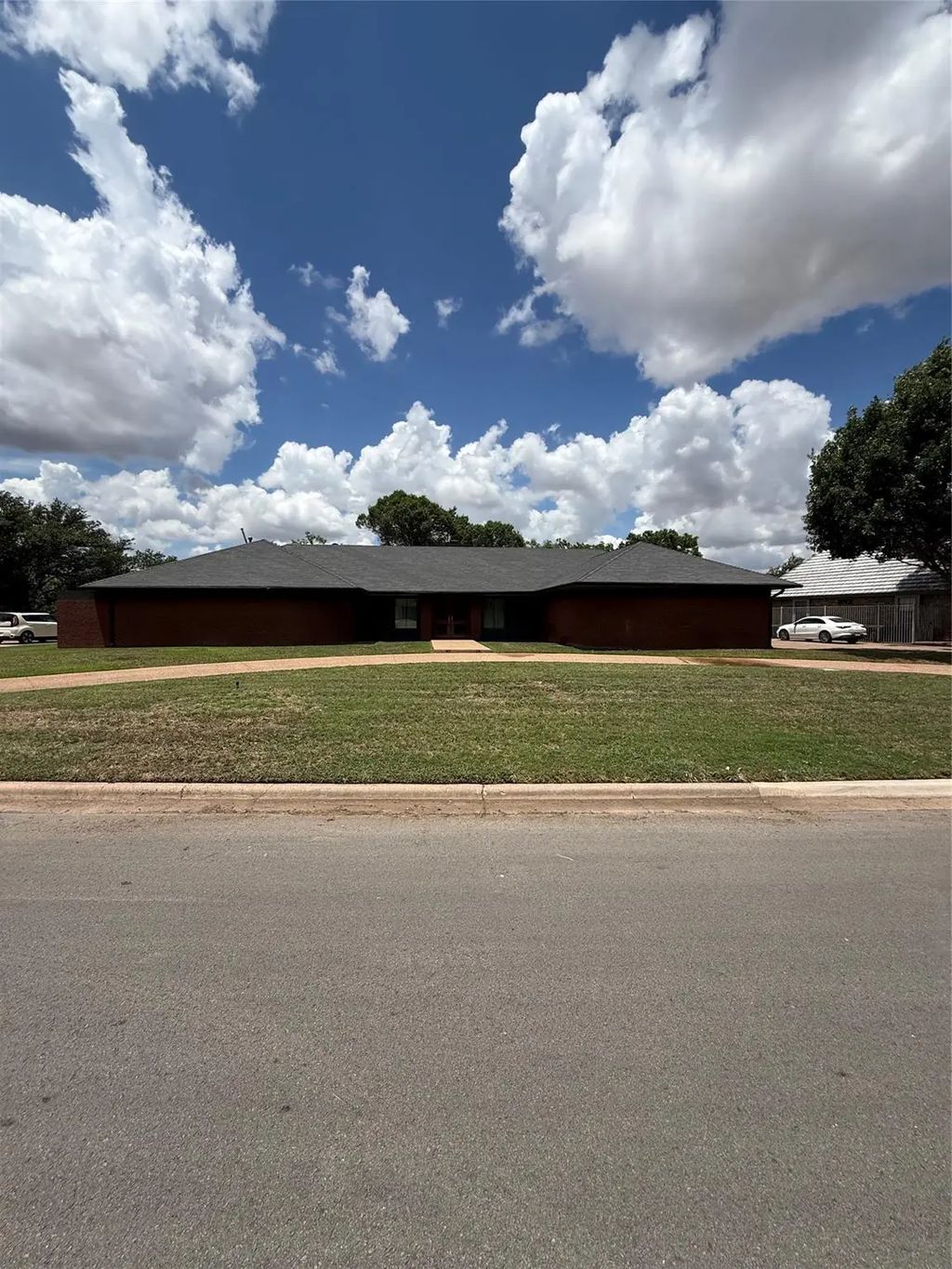 14 Fairway Oaks Boulevard, Abilene