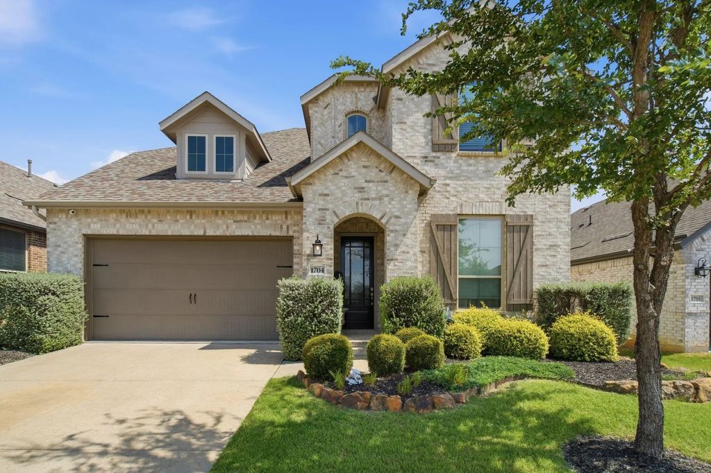 1704 Snowdrop Drive, Celina